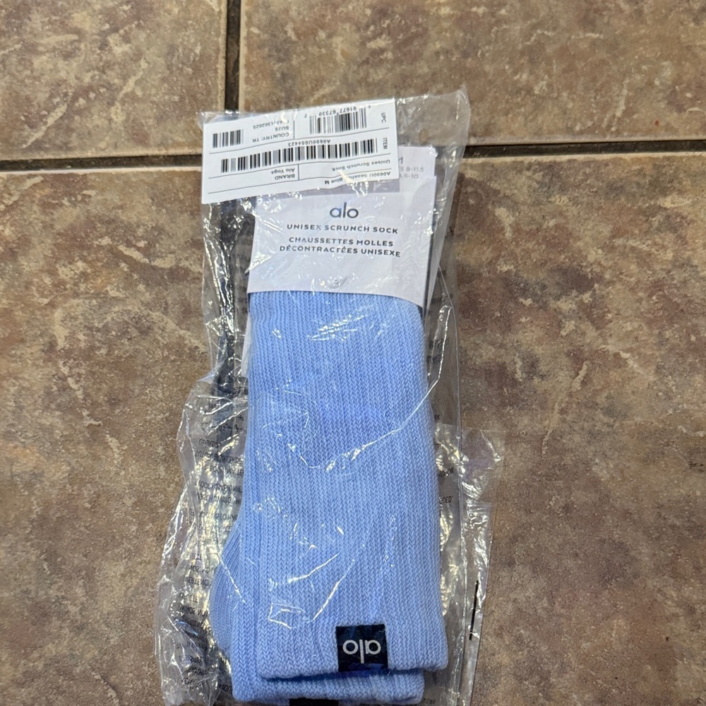 ALO Yoga Unisex Scrunch Sock - Periwinkle Blue